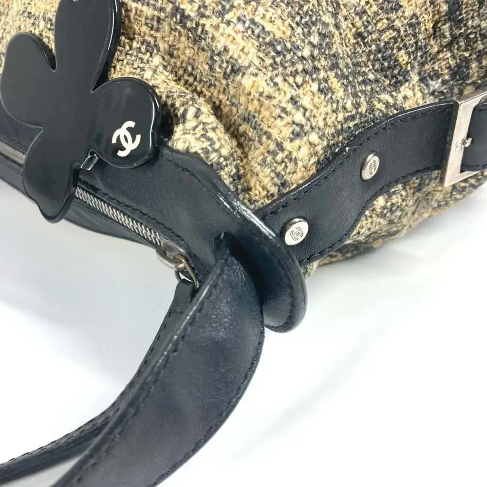 CHANEL Black Leather Logo Shoulder Bag